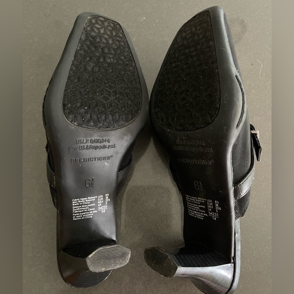 PREDICTIONS SLIP IN BLACK 2” HEELS. Buckle accent. Size 6.5. - Picture 4 of 7